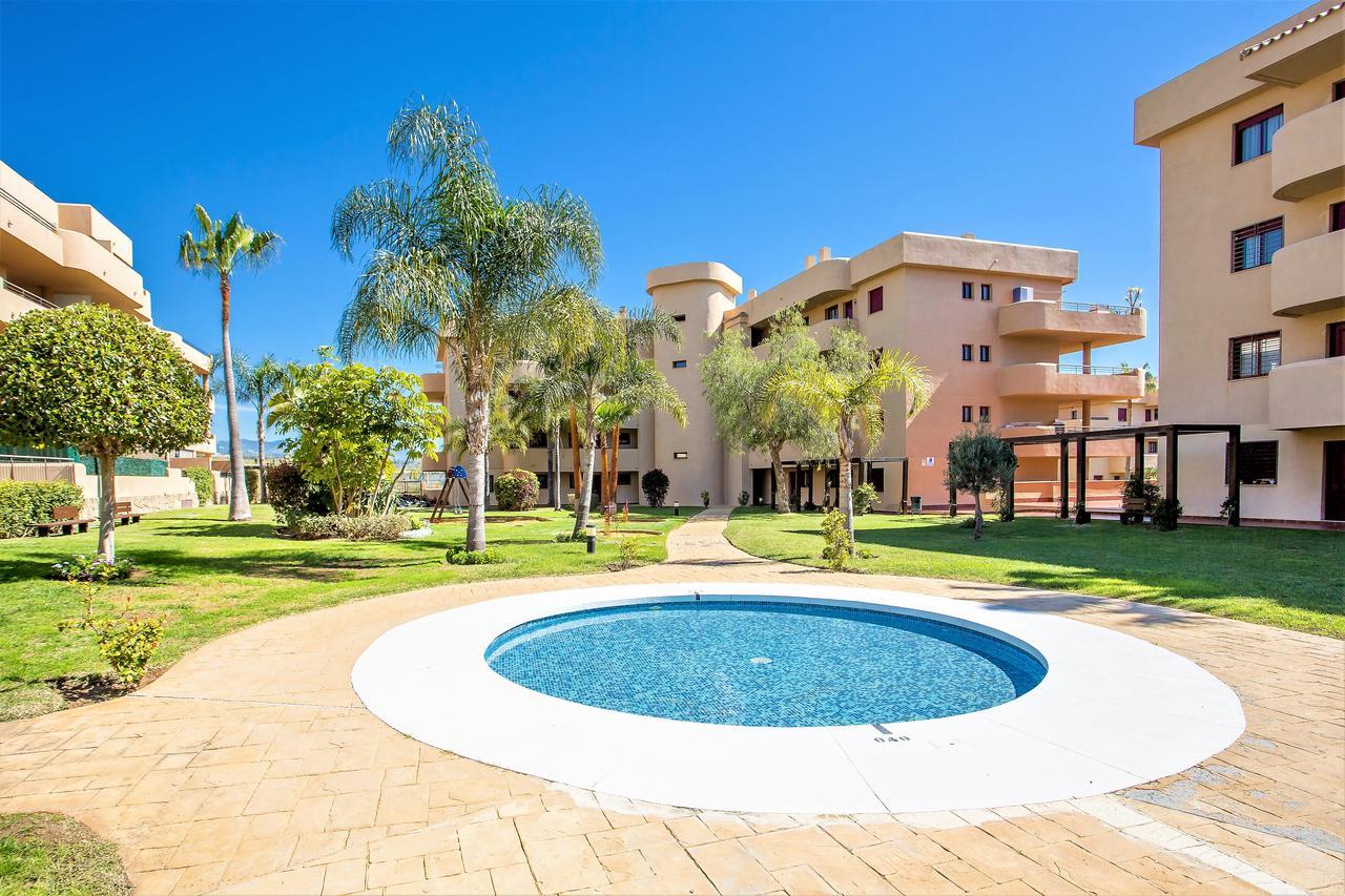 Lets In The Sun Blue Cala Apartment La Cala De Mijas Luaran gambar